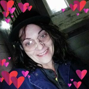 Meet your Posher, Angie